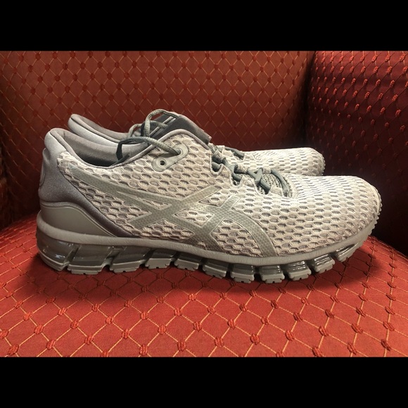 Men’s ASICS Gel Grey - like new - Picture 7 of 8